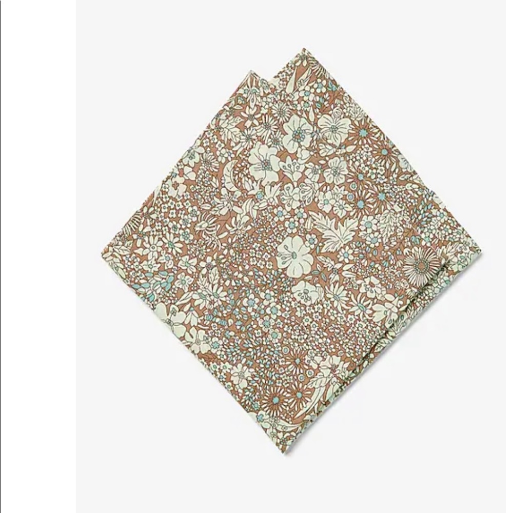 Express tan floral print pocket squares
